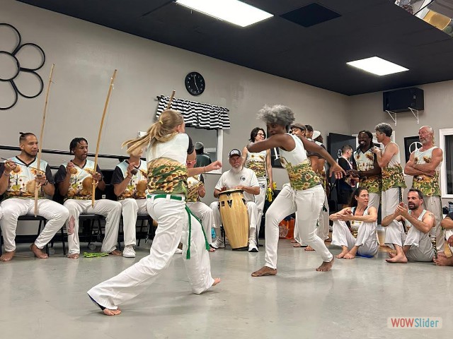 UCA Capoeira Girassol